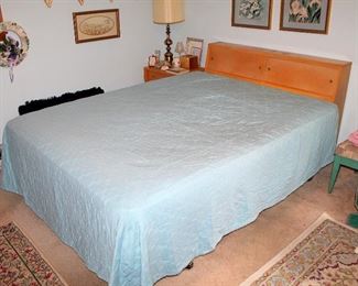 #13 - American of Martinsville "Urban Suburban" MCM Bedroom Set