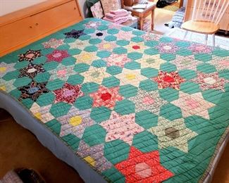#15 - Vintage Green Star / Flower Quilt