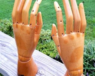 #36 - Vintage Wear-Right Wood Articulated Hand Models
