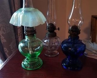 Miniature kerosene lamps