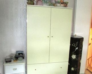 Nice armoire