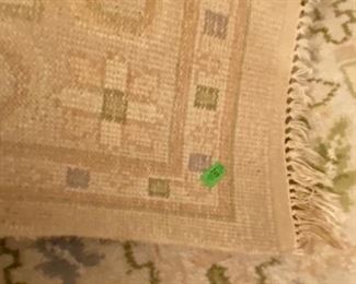 Beige/Pattern Wool Area Rug