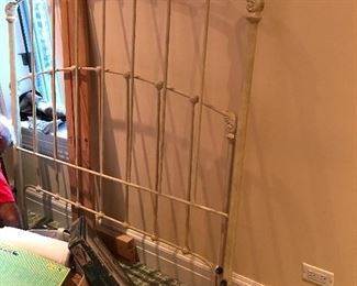 Vintage Metal Bedframe Twin Bed