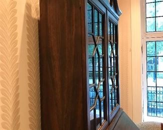 Antique Chippendale serpentine front secretary desk with a hutch, excellent condition