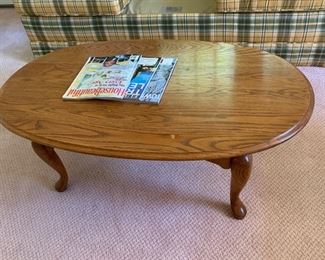 123. Oak Oval Coffee Table (45" x 27" x 17")