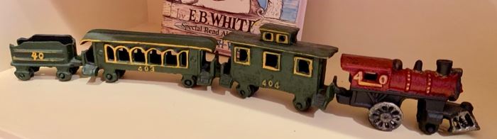 296. Antique Cast Iron Train (20")