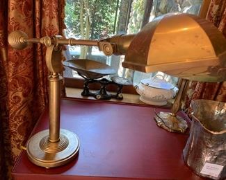 336. Brass Adjustable Arm Desk Lamp (24" x 18")
