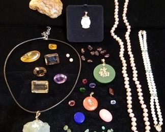 Jade - Pearls - Gemstones