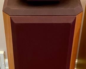 Lot 2115. $1,250.00. B&W Model 802F Special Series 80. Pair of High-End Speakers 42"Hx14"Dx12"W