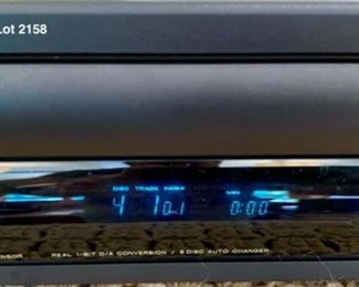 Lot 2158, $120.00 Marantz Digital Compact Disc Changer CC-52. Front Panel