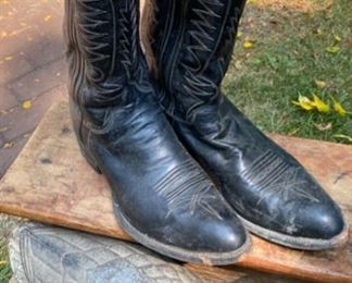 Lot 2303 $85.00 ML Leddy Size 13 Men's Cowboy Boots. Shapleigh washboard. Heavy Macheduck decoy- broken beak. Primrose Steps and some Great Antique and Vintage Decor. Steps (21"w x 16" t)
