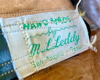 Lot 2303 $85.00 M.L. Leddy Size 13 Men's Cowboy Boots. Shapleigh washboard. Heavy Macheduck decoy- broken beak. Primrose Steps Great Decor. Steps (21"w x 16" t)