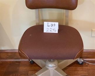 Lot 2246. $50.00. Cool Vintage Industrial Style Task or Office Chair. Our guess is it is from the 1950s. The chair adjusts in Height on a screw. They don't make 'em like this anymore!