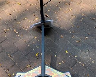 Lot 2308 $35.00 Razor Powerwing 2008 with original manual. More stable than the original Razor.