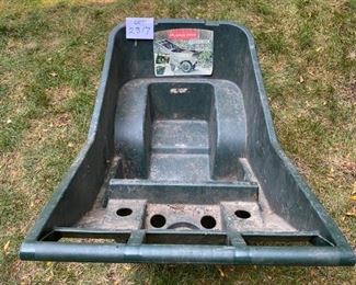 Lot 2317 $30.00 Rubbermaid Roughneck Garden Cart