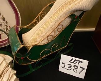 Lot 2387 $24.00 All the Trimmings Platter (Grasslands Rd. Large Platter) Green Sleigh. 4 Dept. 56 metal napkin rings. 10 Ivory and Gold Placemats and 12 napkins (have small stains but freshly dry cleaned)