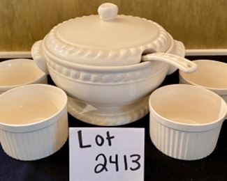 Lot 2413. $40.00. Grand Bead Soup Tureen w/Laddle 3Qt (Target Home), 4 White ceramic bowls (one has a hairline crack)