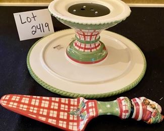 Lot 2419. $20.00. Musical Christmas Cake Plate (We wish you a merry christmas), matching Cake Spatula, 2 christmas napkin holders (we are adding the tree napkin holder to Lot 2490).