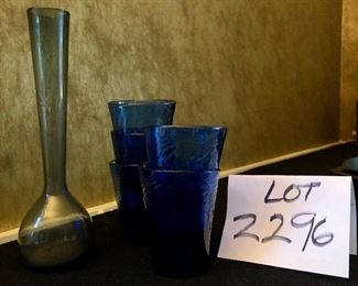 Lot 2296. $20.00. 5 handblown Cobalt Juice Glasses and a Blue Etched Flower Vase