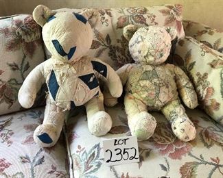 Lot 2352. $28.00. Antique Quilt Teddy Bears. As is. These Teddy's are OLD!