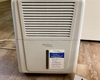 Lot 2364. $100.00. Solius Air dehumidifier SG-DEH-30M-1. Powered by GREE 30pt.
