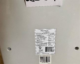 Lot 2364. $100.00. Solius Air dehumidifier SG-DEH-30M-1. Powered by GREE 30pt.