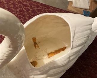 Lot 2381. $65.00. Huge ceramic Swan Pint planter. Beautiful condition! 22"l x 15" t