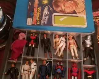 Battlestar Gallactica figure set