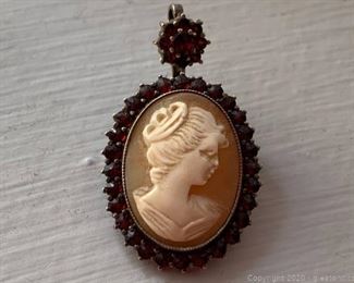 Vintage Sterling Cameo Garnet
