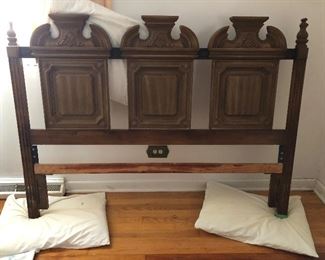 Nice queen size headboard and bed frame set 