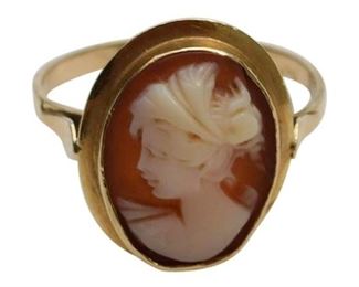 18K Yellow Gold and Shell Cameo