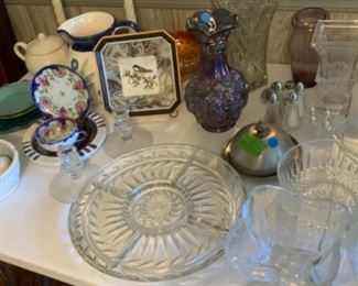 Vintage Glassware and Trinkets 