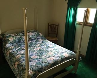 Four Poster Wood Bed, Traditional, Off-White with frame, comforter and  shams (nice mattress upon request) $145