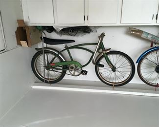 Vintage 1960's-70's Schwinn Banana Seat String Ray Deluxe Child's Bike, $350