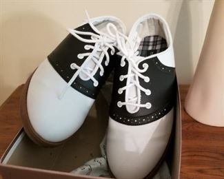 Saddle Oxfords