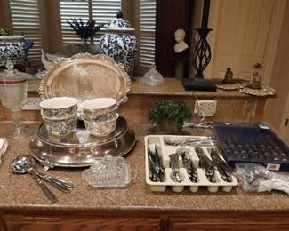 Cake stand, stainless flatware set and more