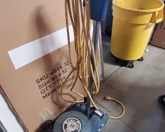 FLOOR SCRUBBER!