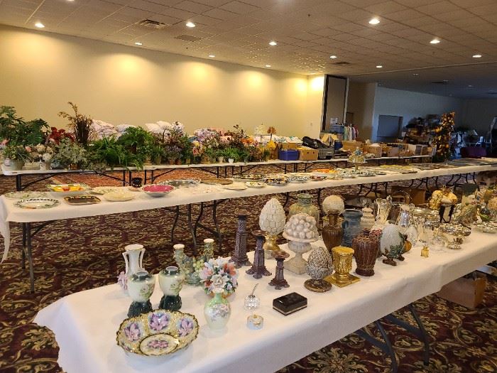 AUCTION AT CROWN EVENT CENTER NEW CARLISLE starts on 8/29/2020