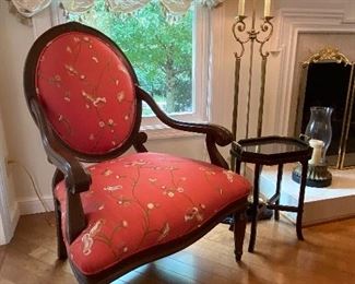 CLASSY RED ARM CHAIR