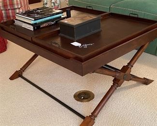 COFFEE TABLE WITH TRAY TOP