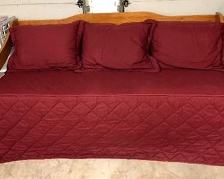 Twin Trundle bed.  Bottom pulls out and lifts. Can be used together or separately. 