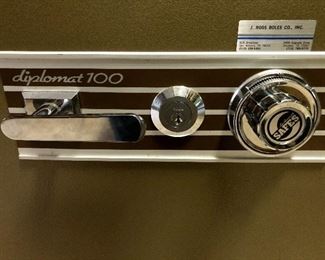 Diplomat 100 safe.  Combination lock and key. Locking interior drawer. Keys present, combination opens as expected. 