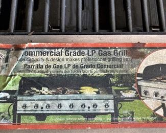 Commercial grade LP gas grill