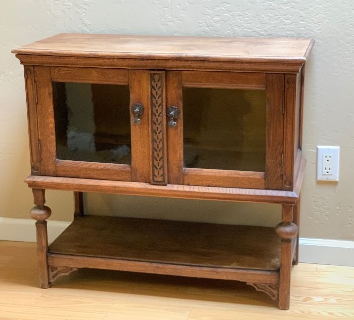Antique Rustic Glass Front Console Cabinet 29.5x32x15in HxWxD