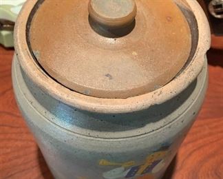 2pc Lidded Stoneware Jugs 9in H x 6in Diameter & 7x6in Diameter