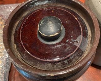 2pc Lidded Stoneware Jugs 9in H x 6in Diameter & 7x6in Diameter