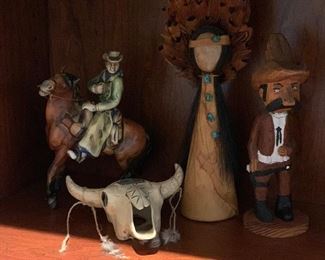 4pc Western/Native American Decor Lot Tallest: 11in