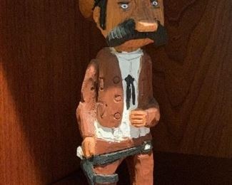 4pc Western/Native American Decor Lot Tallest: 11in