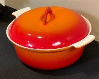 Descoware Belgium 17-D Enamel Cast Iron Pot Lidded 5.5in Hx9in diameter