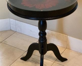 Faux Flower Top Pedestal Stand 26x18.5in Diameter